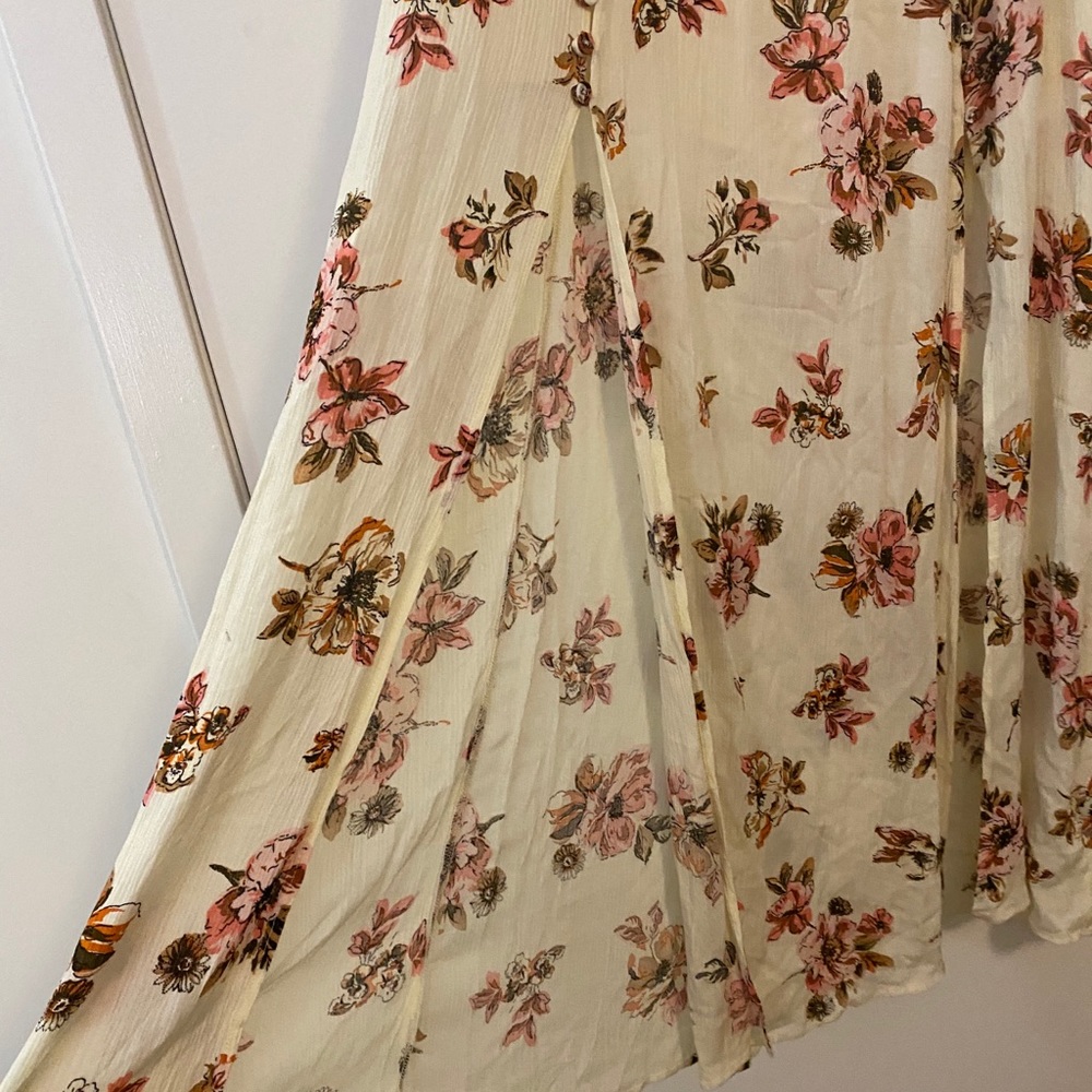 Dance & Marvel Floral Slit Maxi Skirt Ivory M NWT - Picture 8 of 10